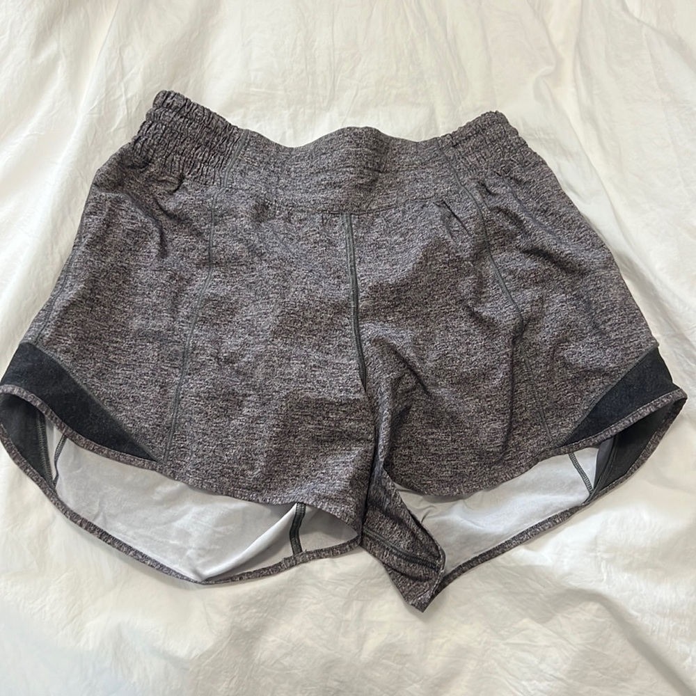 Lululemon Hotty Hot short 4 inch